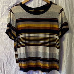 Retro 70s feels striped tee